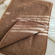 Merino wollen ledikantdeken