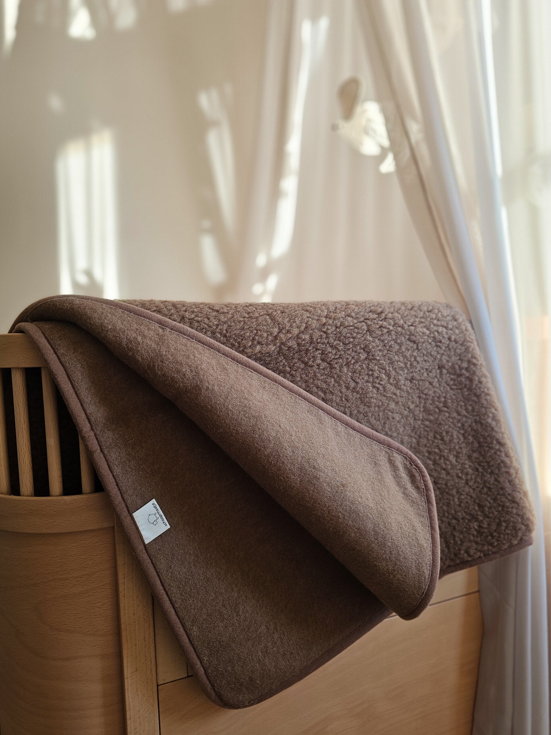 Merino wollen ledikantdeken