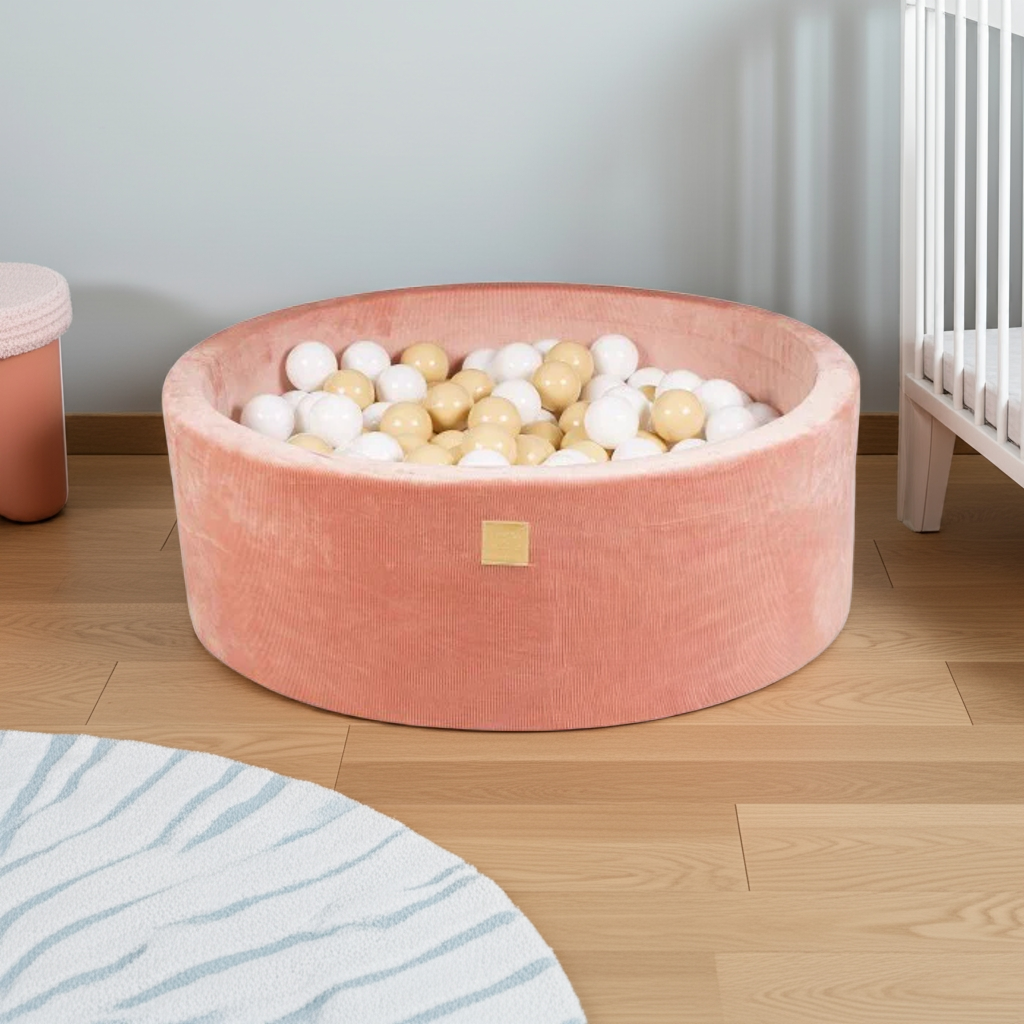 MeowBaby Ballenbak Roze Rib gevuld met wit en zandkleurige ballen voor kleintjes