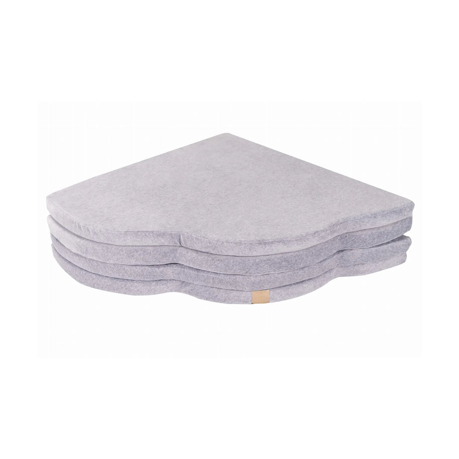 Grijze hoekmatras, stapelbed.