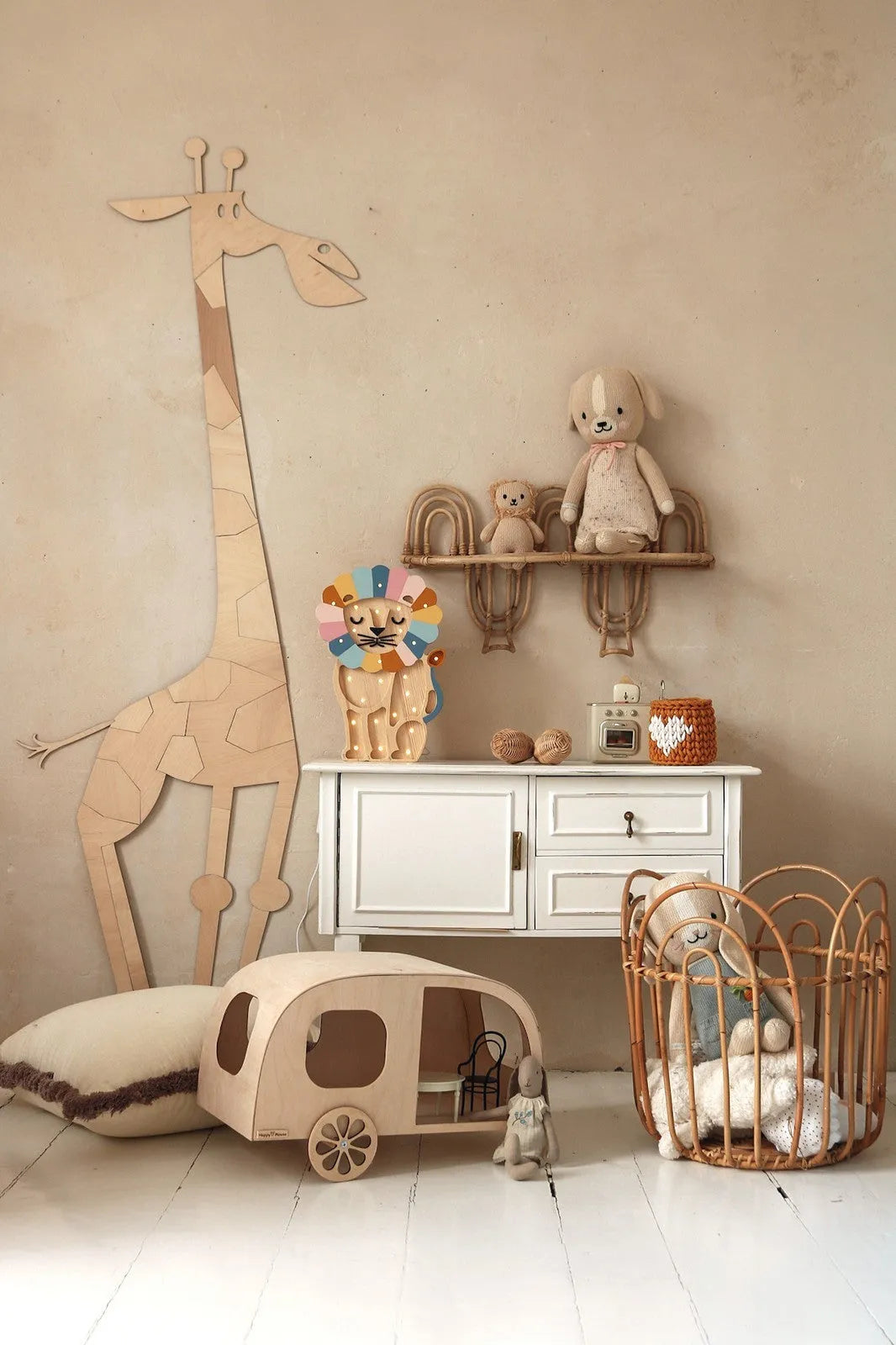 Cut It Now Houten Wanddecoratie Safari Giraffe als stijlvol en duurzaam kinderwanddecoratieelement.