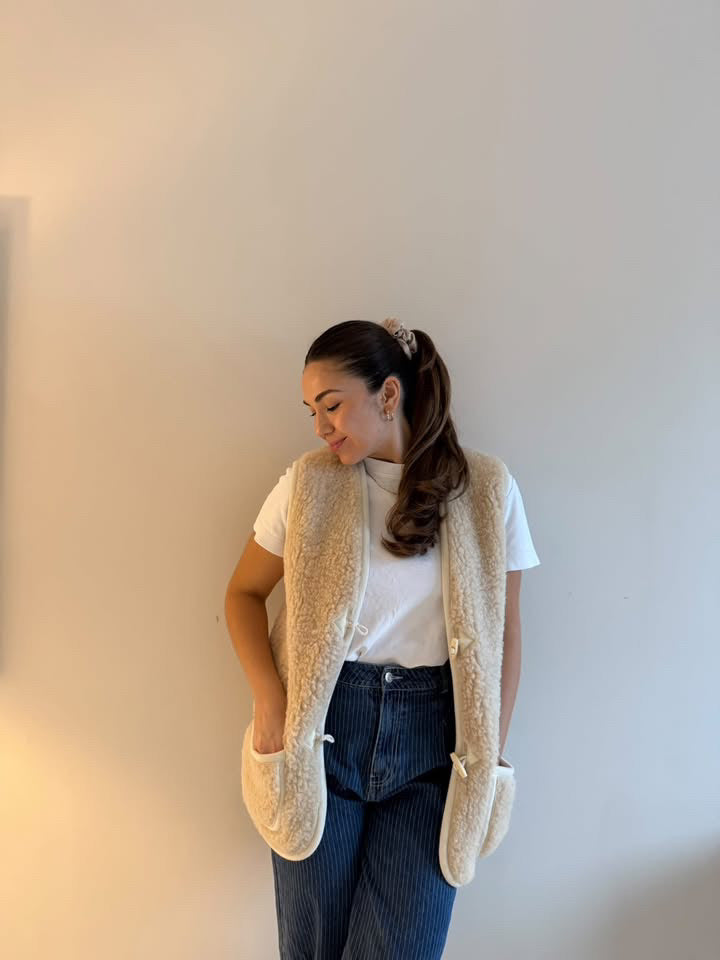 Merino wollen bodywarmer volwassenen met houten touwtjes