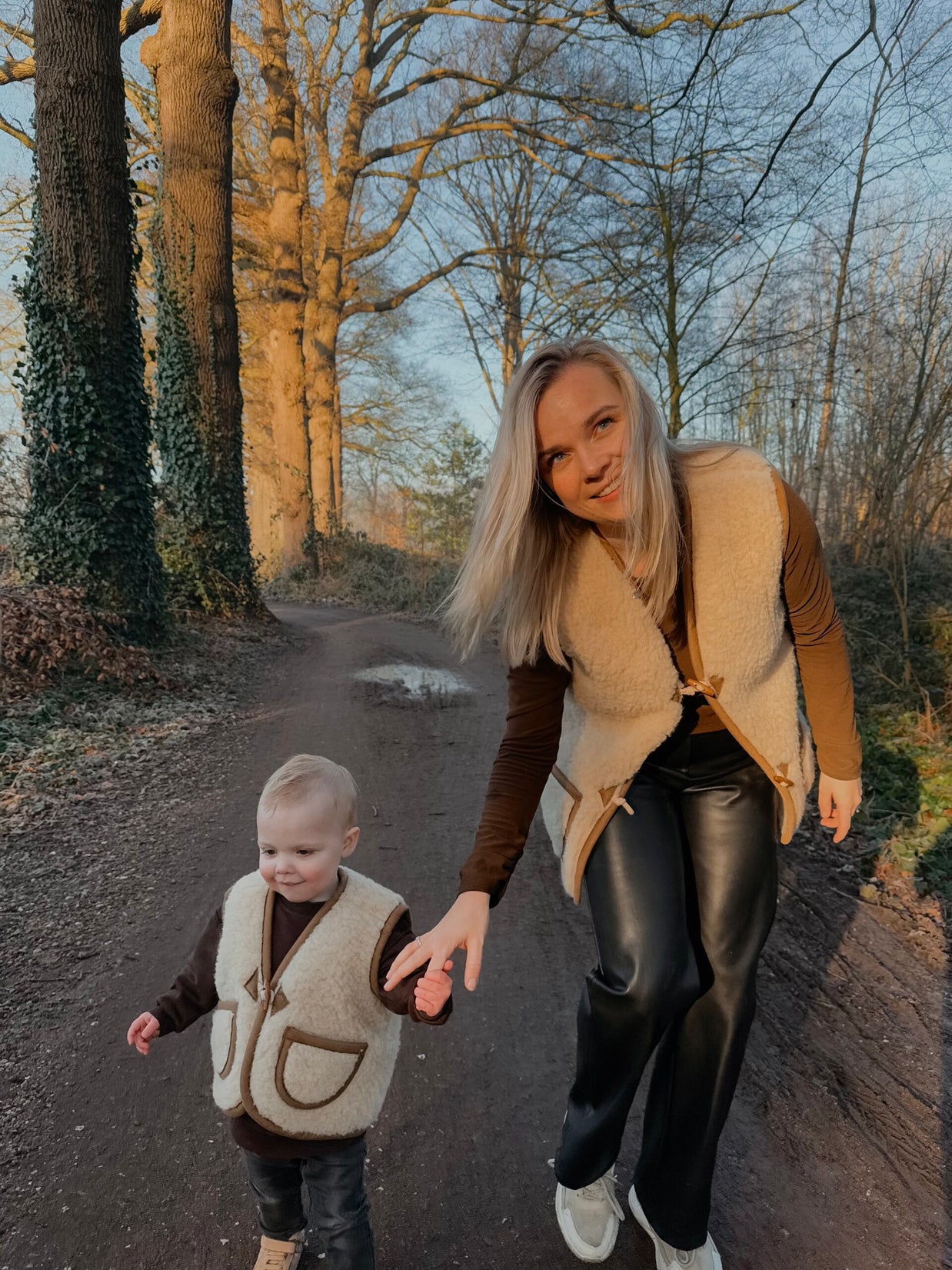 Merino wollen bodywarmer volwassenen met houten touwtjes