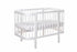Wit ELIN babybed van beukenhout met witte spijlen, schuin vooraanzicht