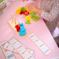 Montessori Puzzle Pyramid With Animals