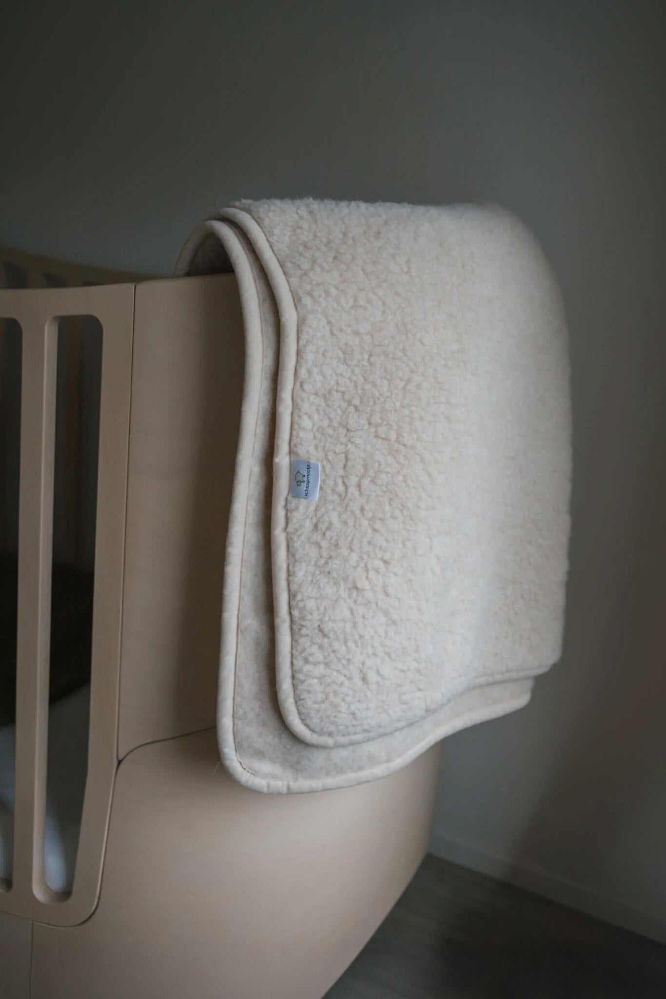 Merino wollen ledikantdeken